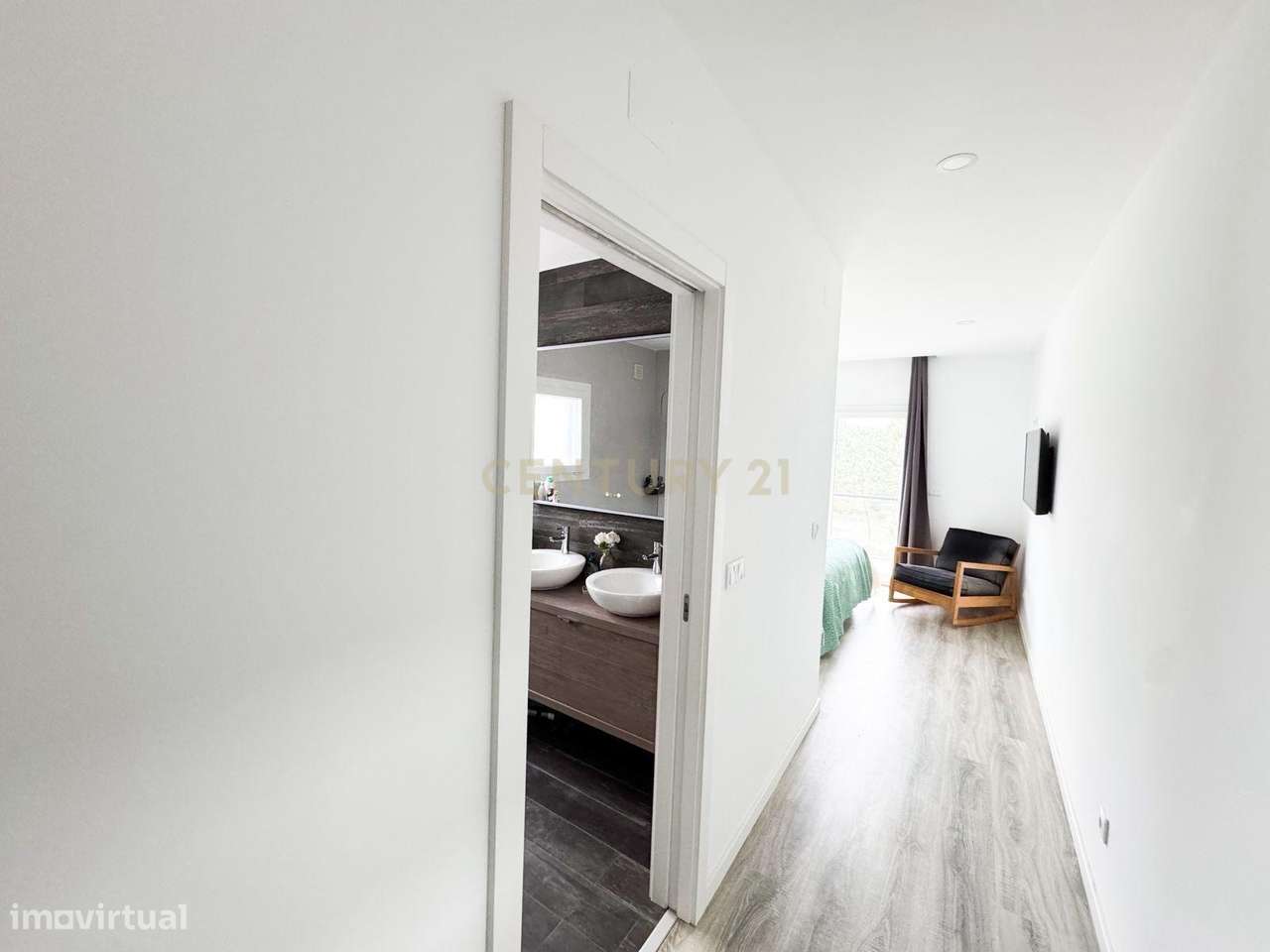 Moradia T3 + 1 contemporânea, numa Rua Sem Saída  – Fernão Ferro-15