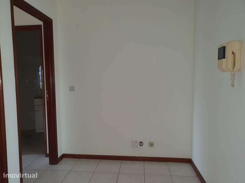 Apartamento T3 familiar em Oliveira do Douro - Grande imagem: 2/15