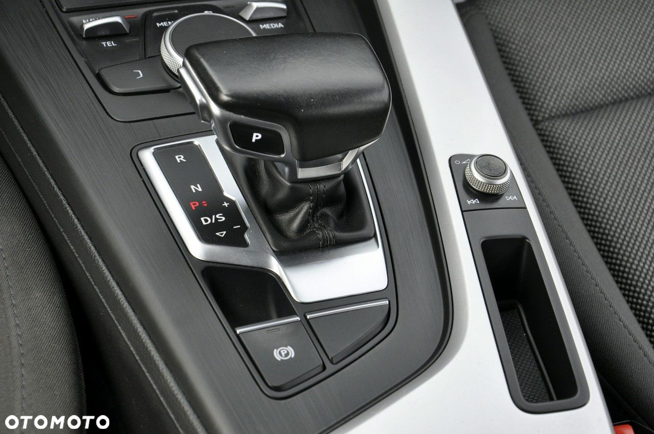 Audi A4 Avant 2.0 TDI ultra S tronic design - 7