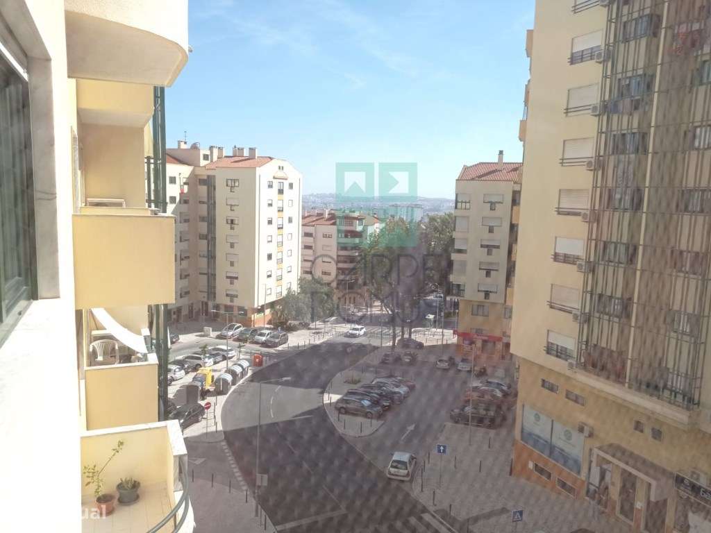 Apartamento T2, com arrecadação - Jardim da Radial - Ramada, Odivelas-10