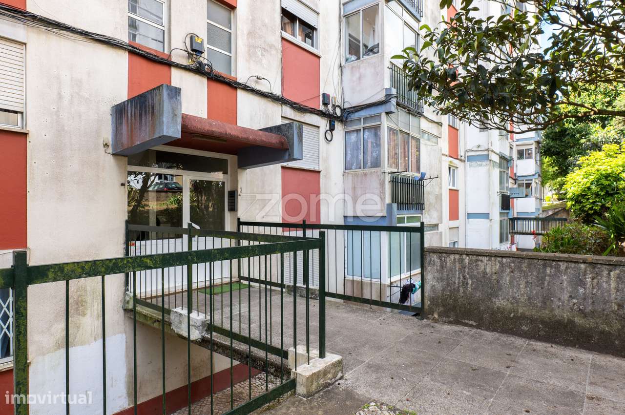 Apartamento T1 à venda, Monte Abraão.-3
