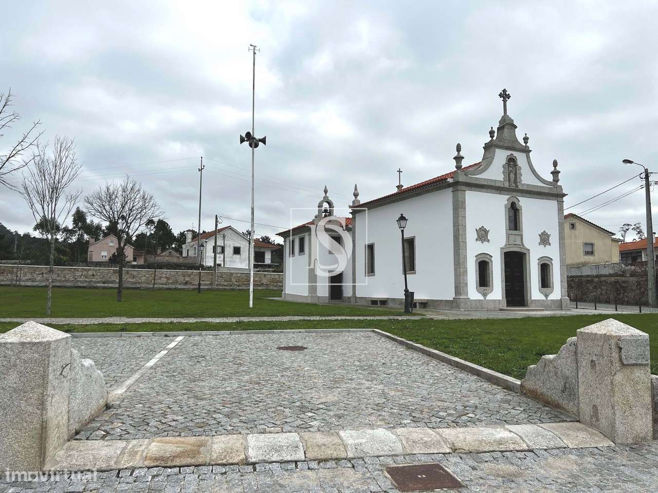 Terreno a 3 minutos do centro de Esposende - Grande imagem: 4/14