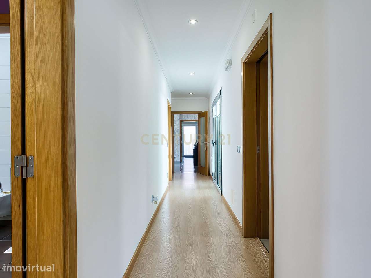 Moradia T4  como nova com Piscina  e vista serra dos Candeiros-27