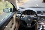 Volkswagen Passat 2.0 TDI Highline DSG - 15