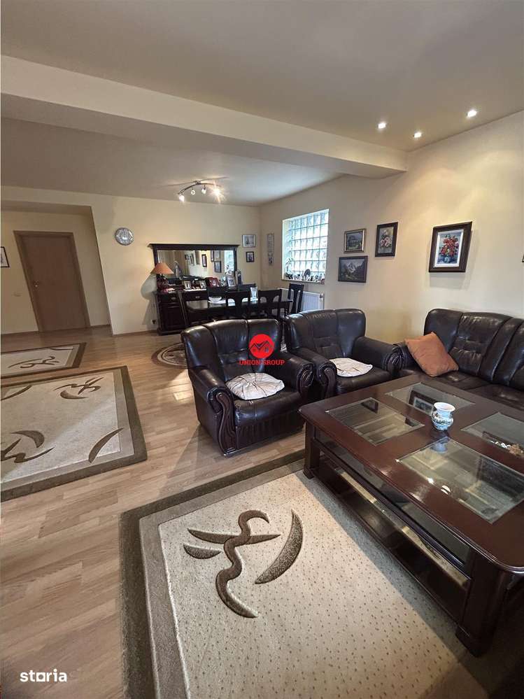 Casa P+M complet mobilata, 8 camere, teren 1000mp, langa Golful Pescar - Imagine principală: 2/20