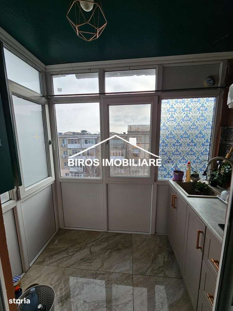 2 camere decomandate – Zona Rovine- Parculet-4