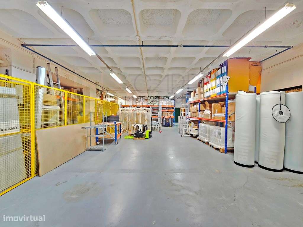 Espaçoso e funcional escritório com armazém e cais de carga, de 920... - Grande imagem: 4/60