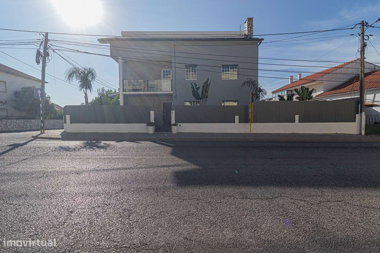 Moradia Isolada T4 com piscina  em Pinhal Frades, Fernão Ferro-54