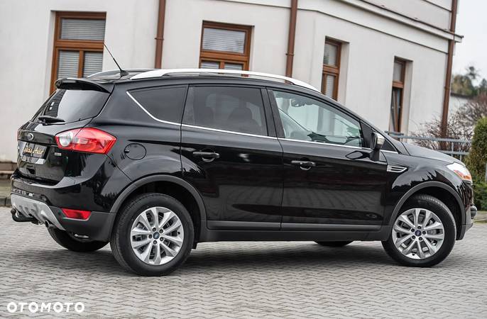 Ford Kuga 2.0 TDCi 2x4 Titanium - 14