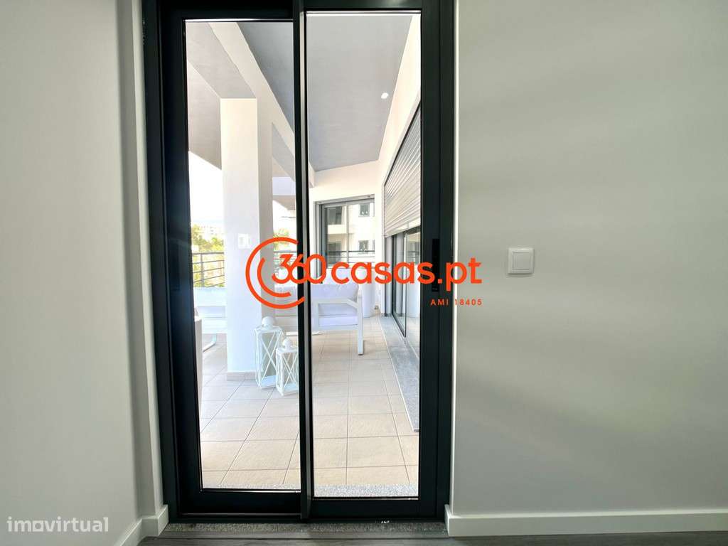Apartamento T3 Novo com piscina, garagem e arrecadação em Olhão-35