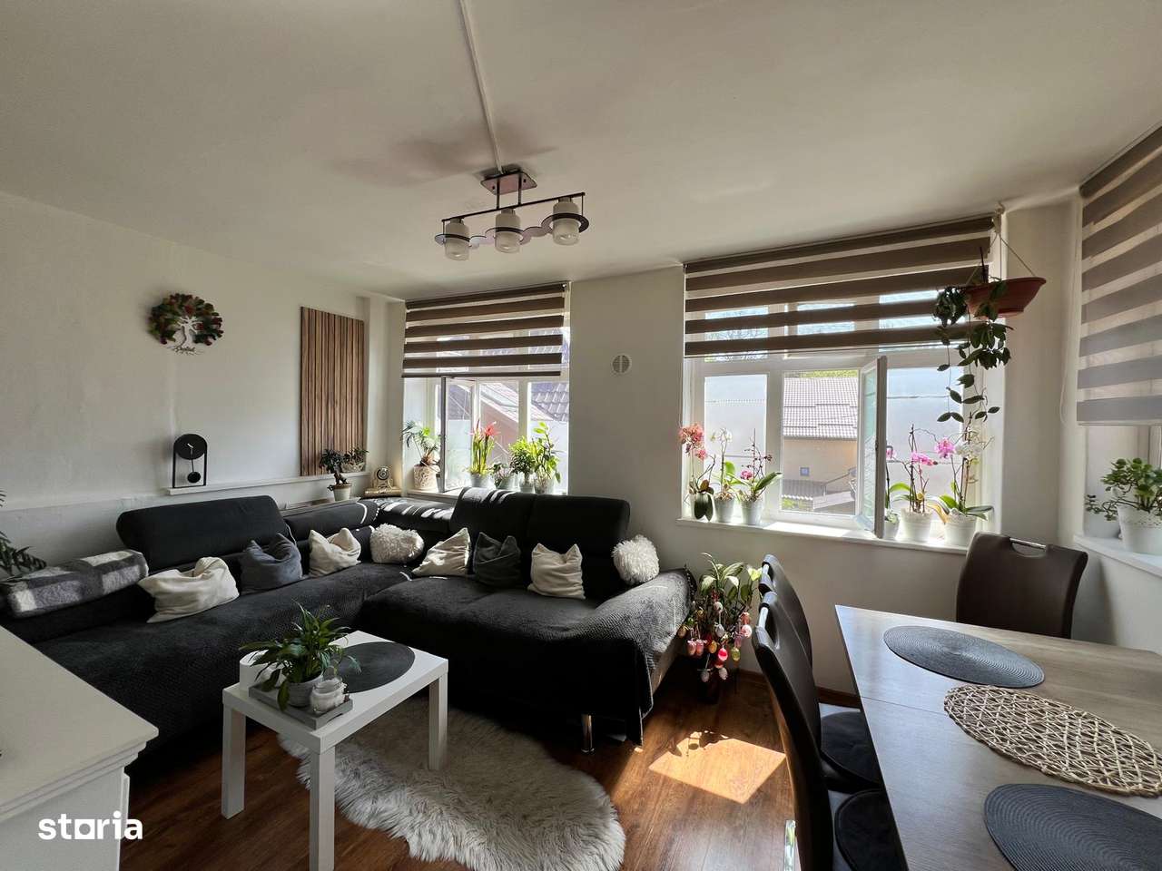 Casă Centrală 125mp + 124mp amenajabil str Mihai V colț cu str Verii-0