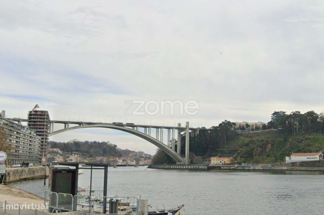 Apartamento T2 - Lordelo do Ouro - Grande imagem: 5/7