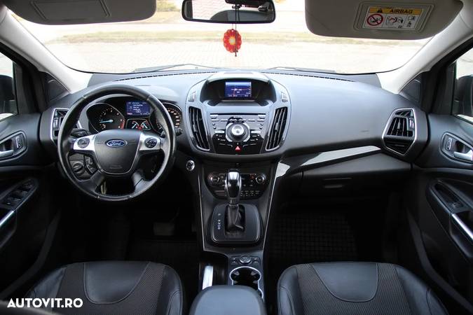 Ford Kuga 2.0 TDCi 4WD Powershift Titanium - 8