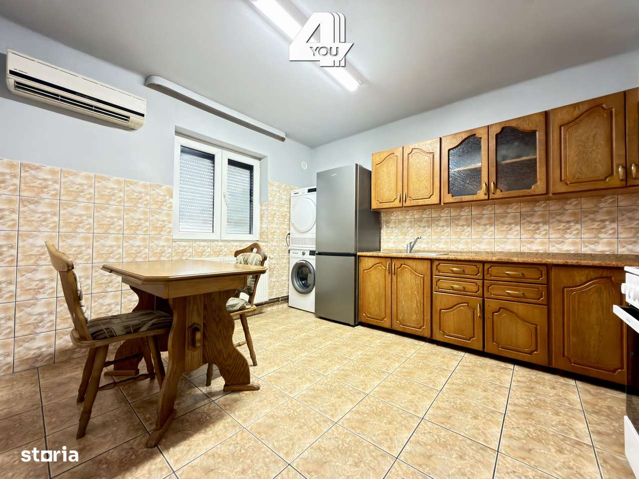 Apartament 2 camere, mobilat și utilat, spațios, decomandat, et.1-4
