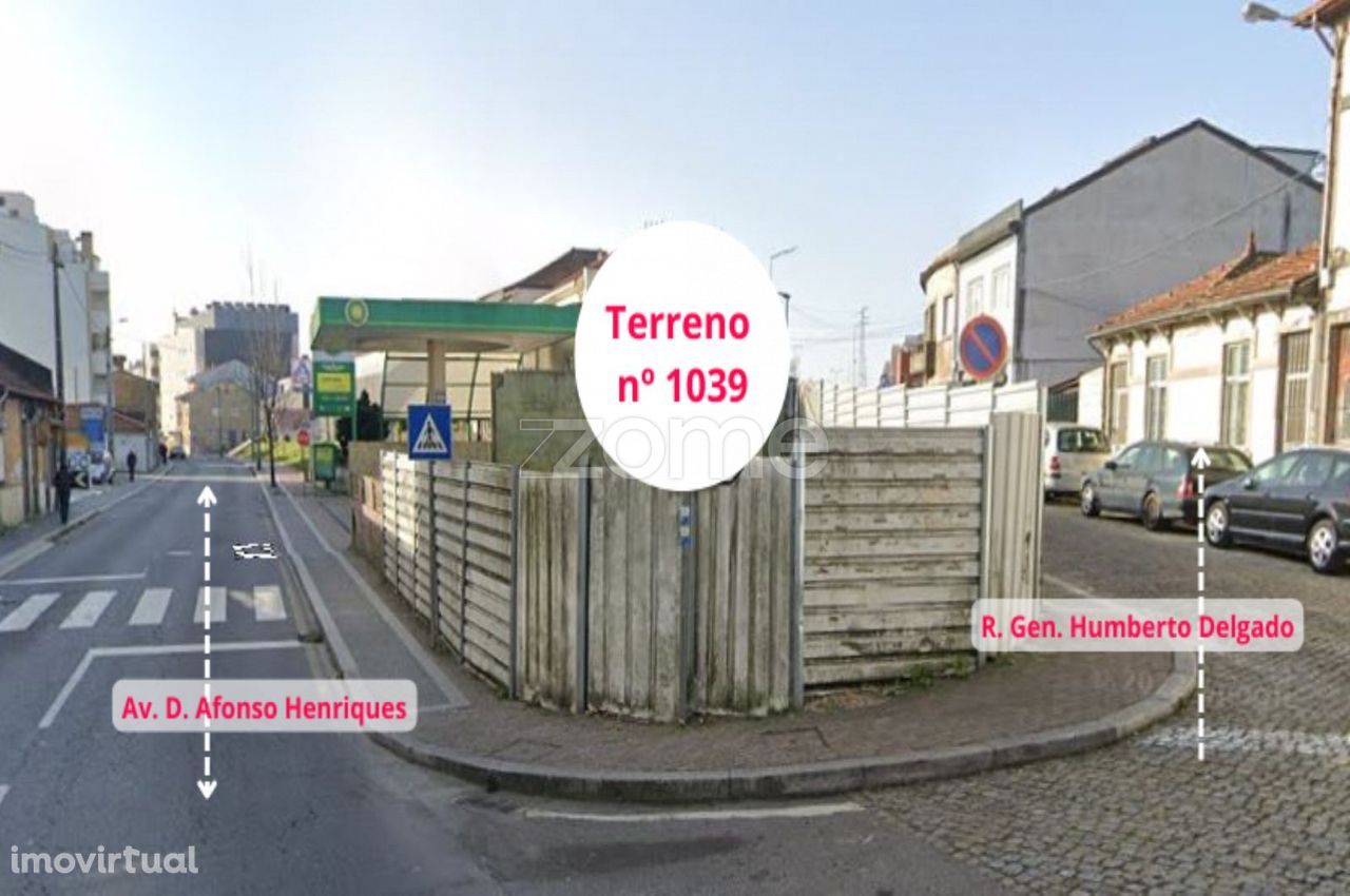 Terreno com 190m2, 3 frentes, Rua D. Afonso Henriques ,1039, Pedrou...