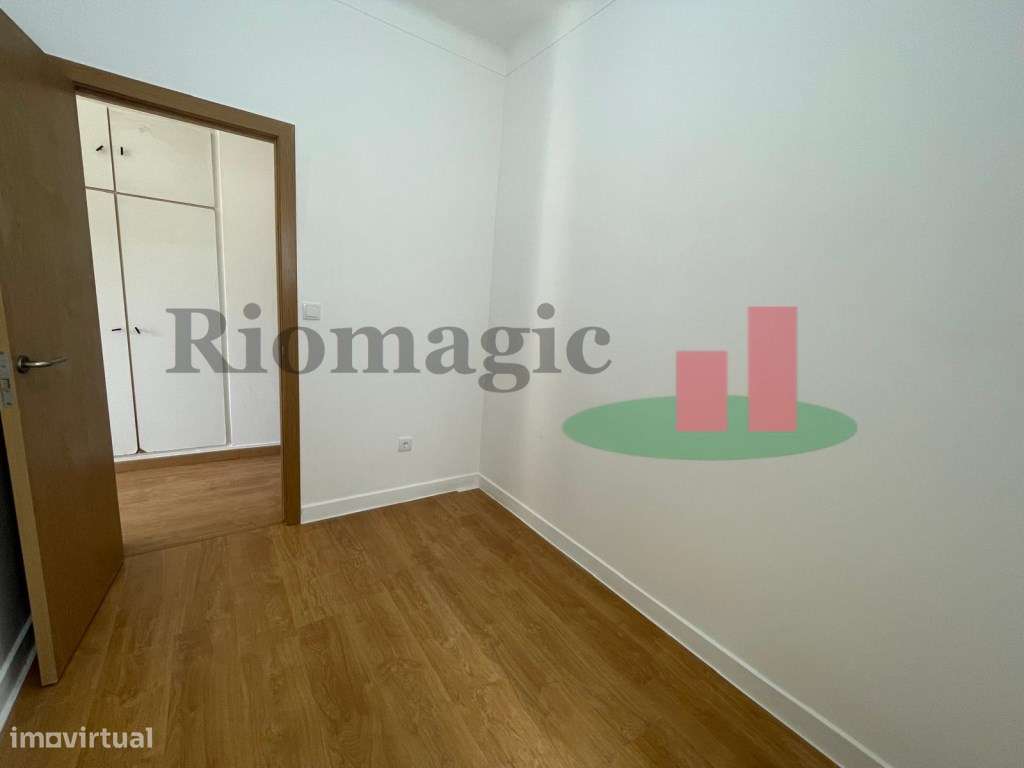 Apartamento T4 - Rio de Mouro-13