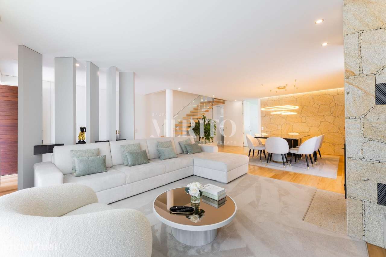 Moradia T3 Semi-Nova em Viatodos, Barcelos – Totalmente Mobilada e Equ - Grande imagem: 5/29