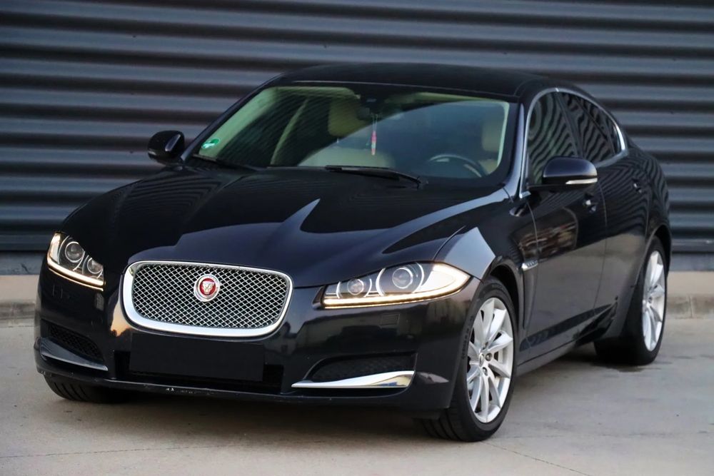Jaguar XF 2.2D Portfolio 2012
