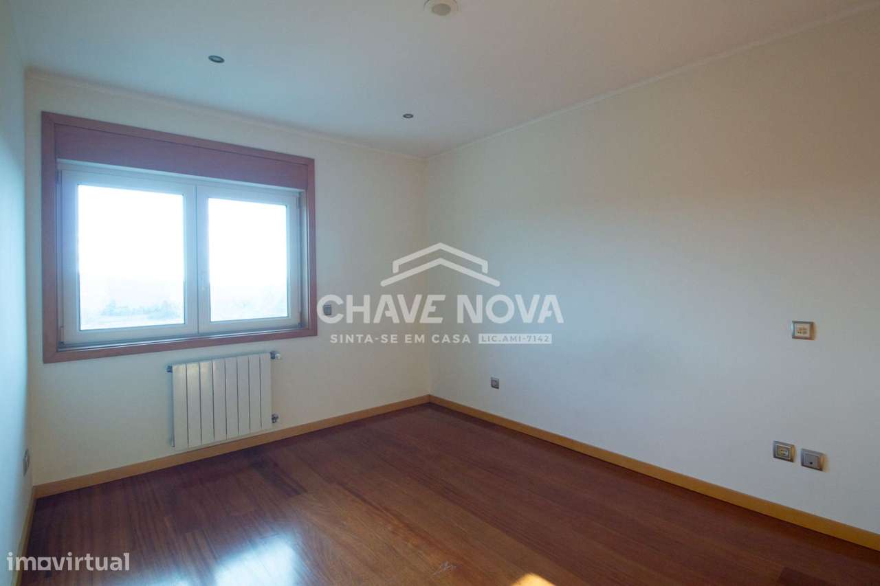 Moradia T4 em Valongo-17