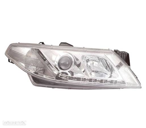 FARÓIS COM LUZ DIURNA LED PARA RENAULT LAGUNA 01-05 FUNDO CROMADO - 2