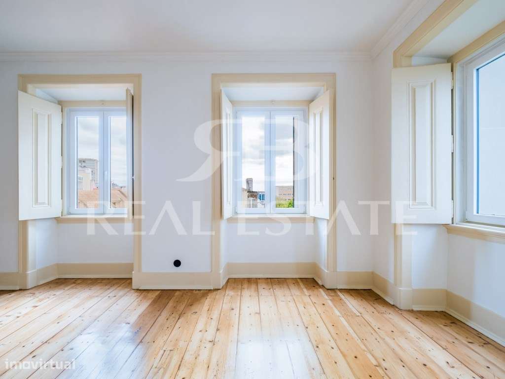 T2+1 CHARME - ao lado do Corte Inglês - São Sebastião da Pedreira -... - Grande imagem: 3/37