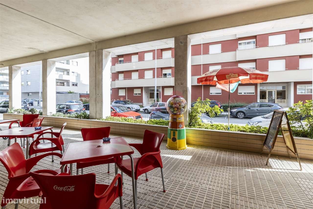 Loja + Trespasse com 147m2 na Costa, Guimarães - Grande imagem: 1/11