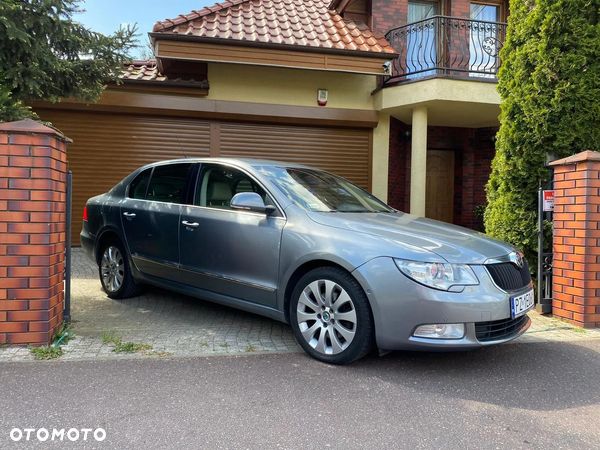 Skoda Superb 2.0 TDI Elegance DSG - 1