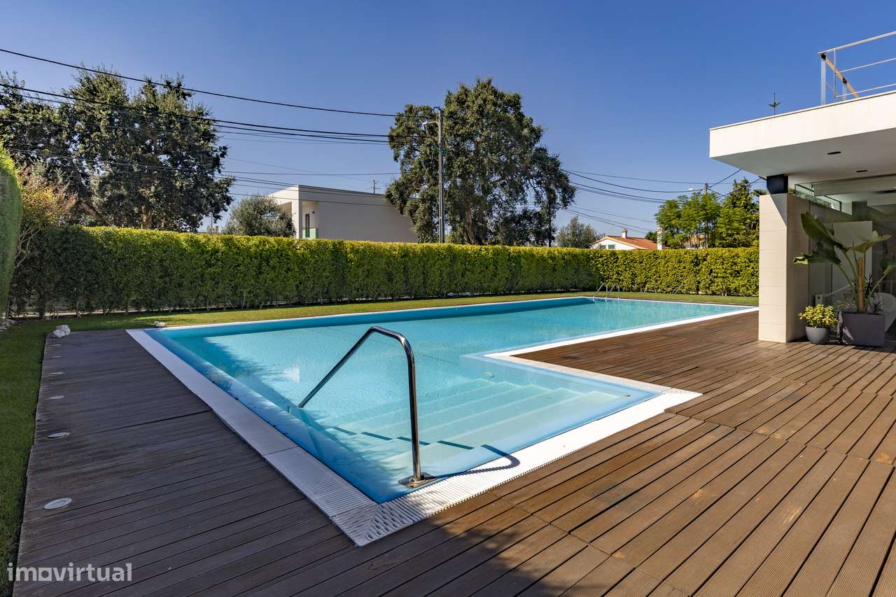 Moradia isolada T6 lote de 1002m2 piscina Sesimbra-13