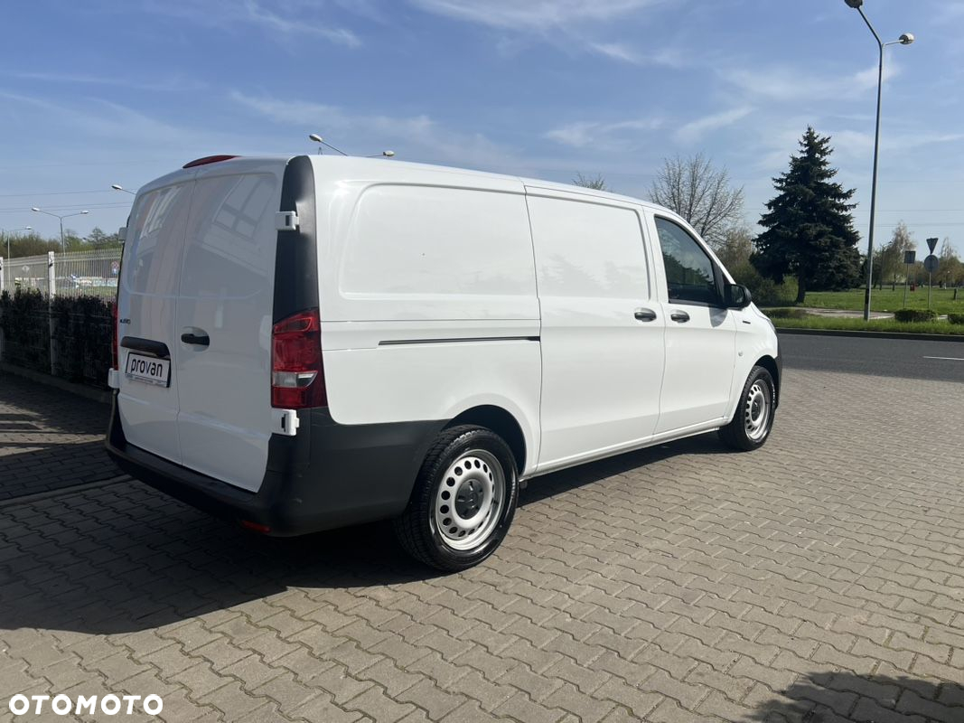 Mercedes-Benz e-Vito L2 niski przebieg / fabryczny lakier / 66900 PLN netto - 9