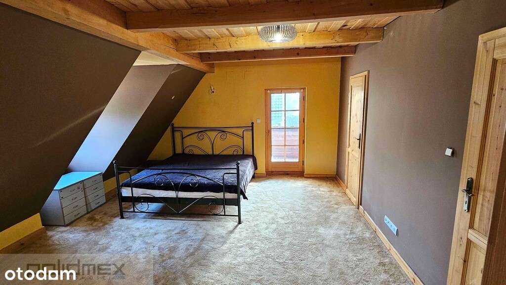 Dom z bala, gotowy do zamieszkania.-8