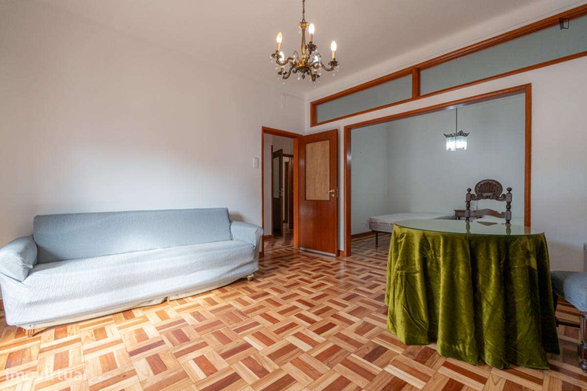 Quarto - localizado em Celas Coimbra Portugal Coimbra - Grande imagem: 4/9