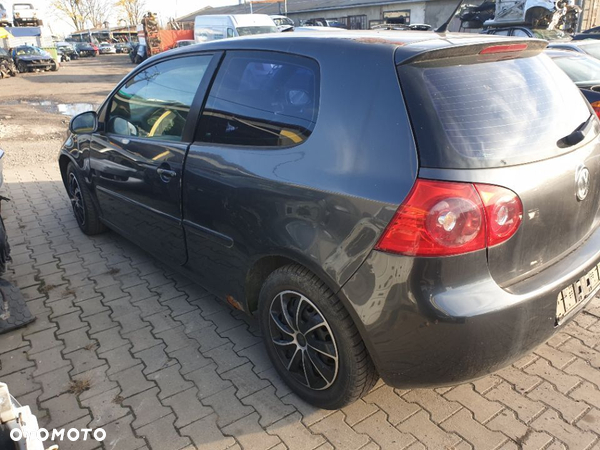 Volkswagen Golf NA CZĘŚCI!!! Kolor: LA7T - 4