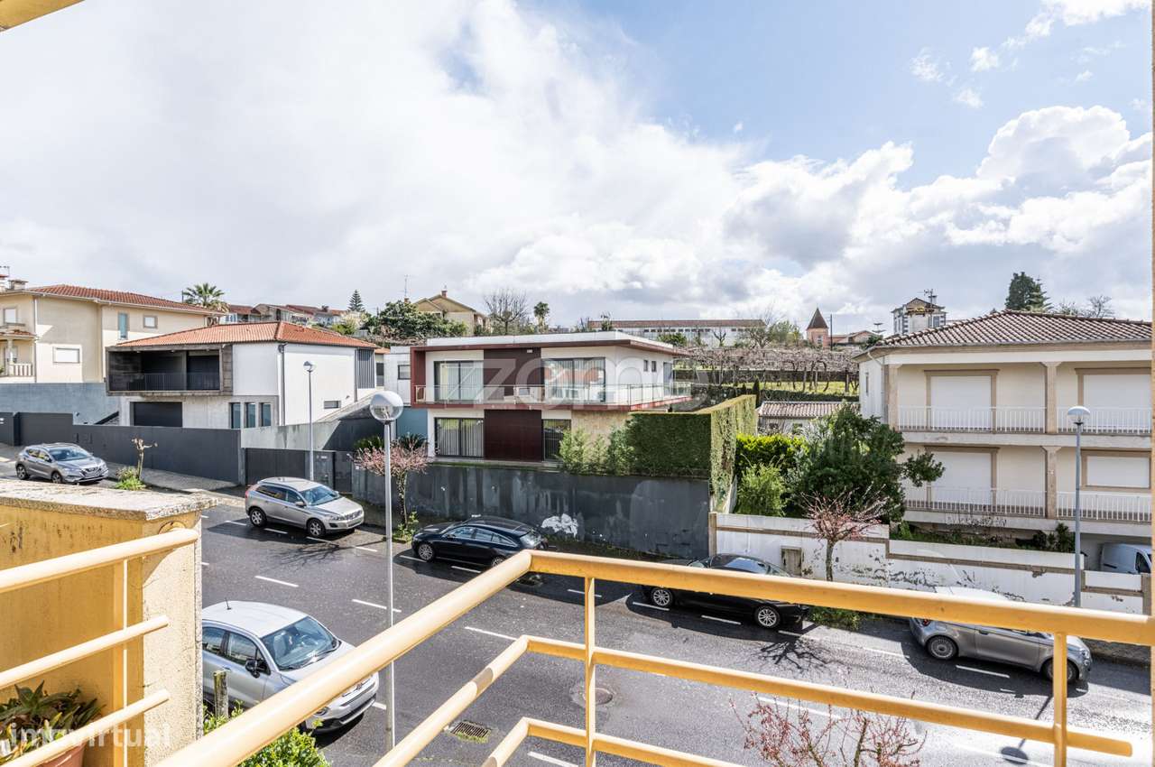Moradia T4 com Suíte em Dume-25