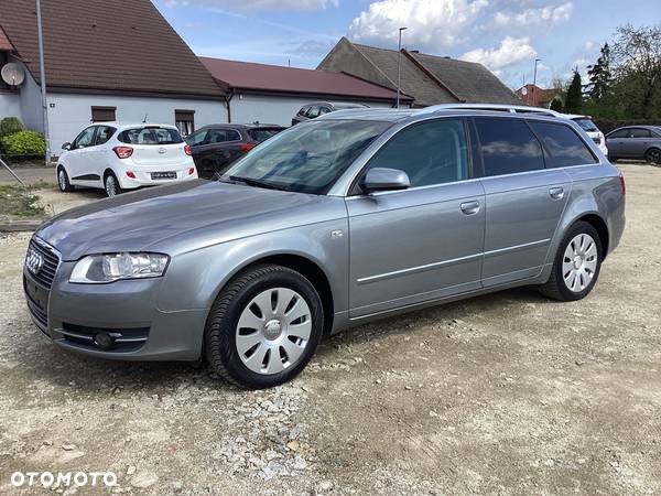 Audi A4 Avant 2.0 TDI - 1