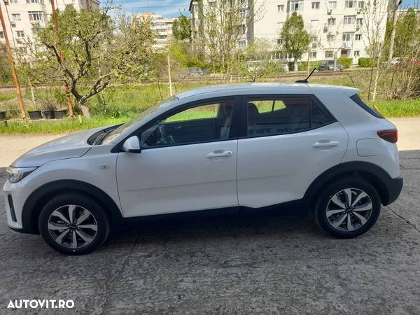 Kia Stonic 1.2 MPI 5MT Urban - 5