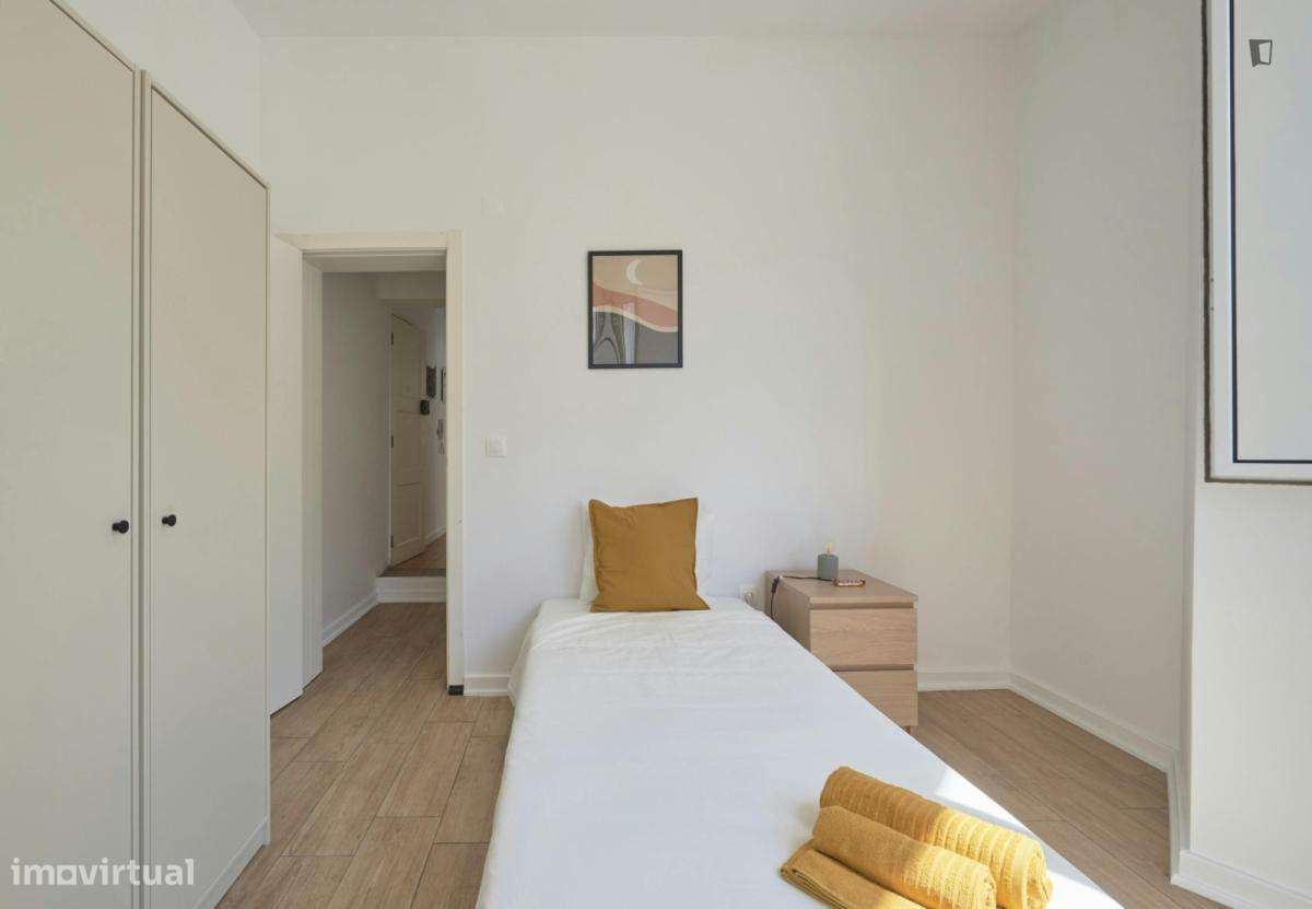 Quarto - localizado em Penha de França Lisbon - Grande imagem: 5/10