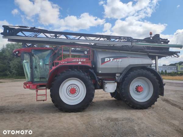 Horsch 410 netto OPRYSKIWACZ Horsch LEEB 230 - 14