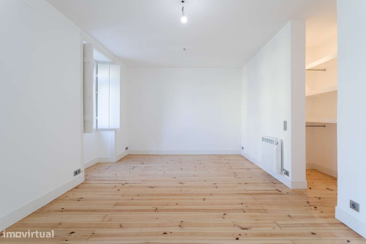 T2 Remodelado com Terraço no Príncipe Real, Lisboa-34