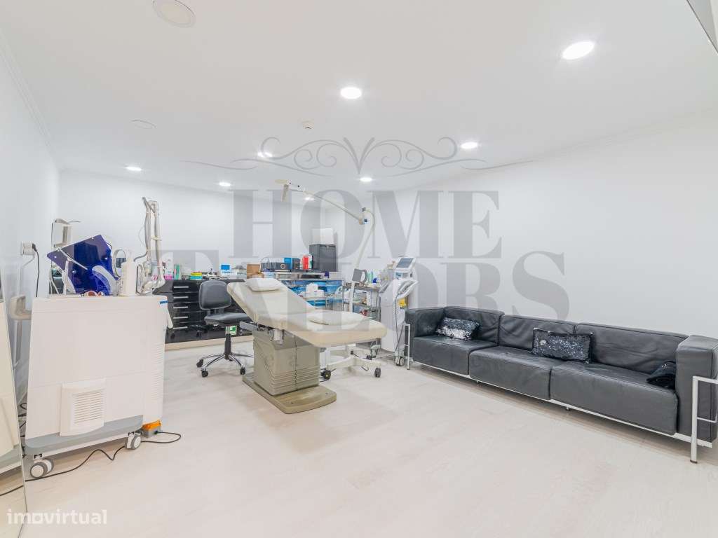 Trespasse de Clínica de Beleza - Localização Premium em Almada-10