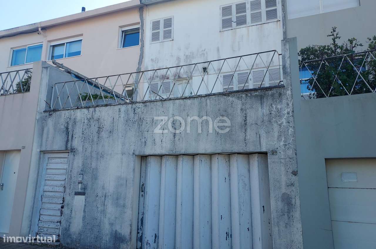 Moradia T3 á Avenida da Boavista - Grande imagem: 1/26