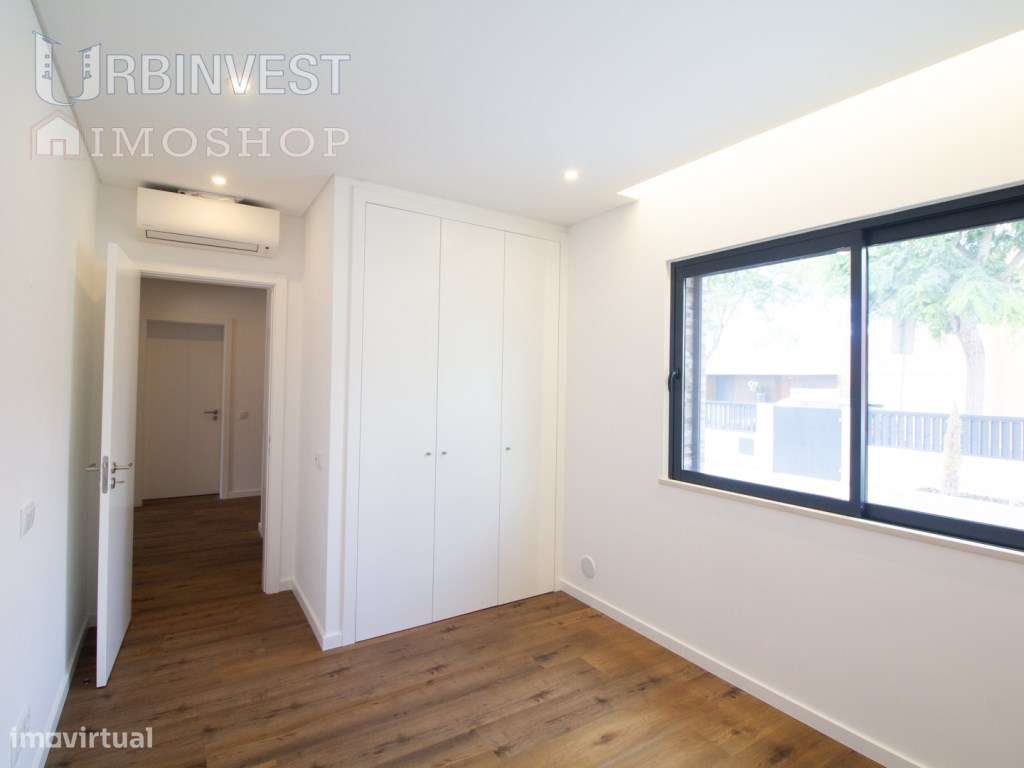 Moradia T4 a curta distância da praia do Almargem, em Quarteira, Al...-27