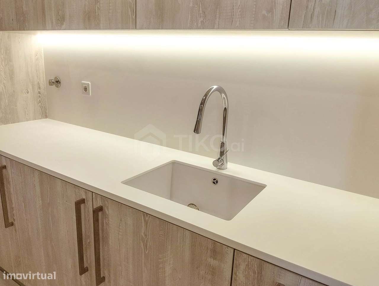 Apartamento T3 + 1 DUPLEX  com garagem/BOX  e arrumos à venda em Monti-17