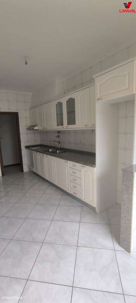Apartamento, como novo, para arrendamento, Braga - Nogueiró e Tenões - Grande imagem: 3/12