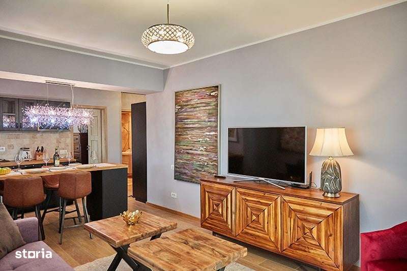 Apartament 2 camere | Mamaia | Vedere catre lac si mare - Imagine principală: 5/11