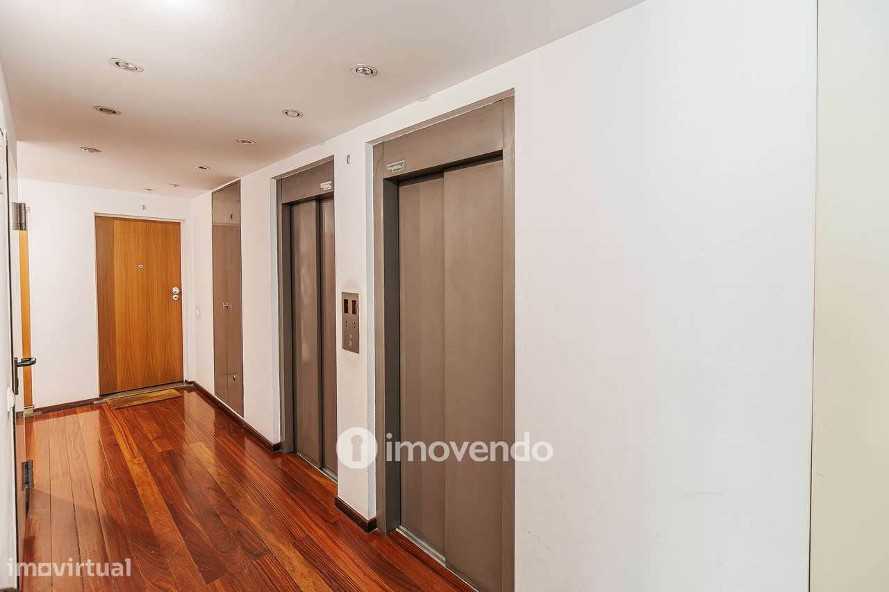 Apartamento T1 com estacionamento em Belém-30