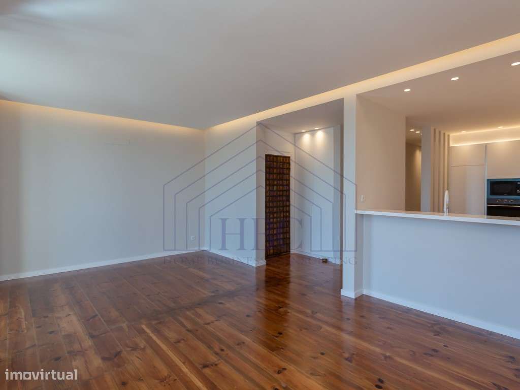 Apartamento T2 Remodelado por Arquiteto | Vista Rio Tejo | Avenida ...-5