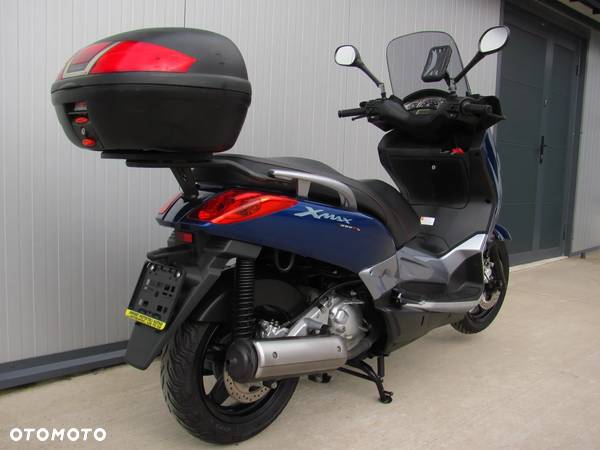 Yamaha X-max - 3