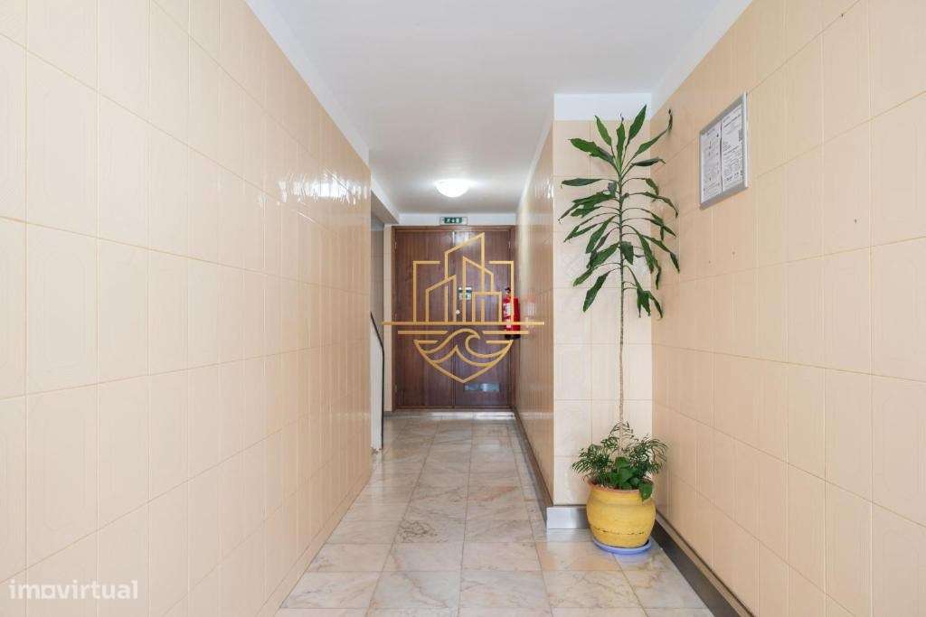 T1 Remodelado e Mobilado com Marquise | Centro do Porto-31