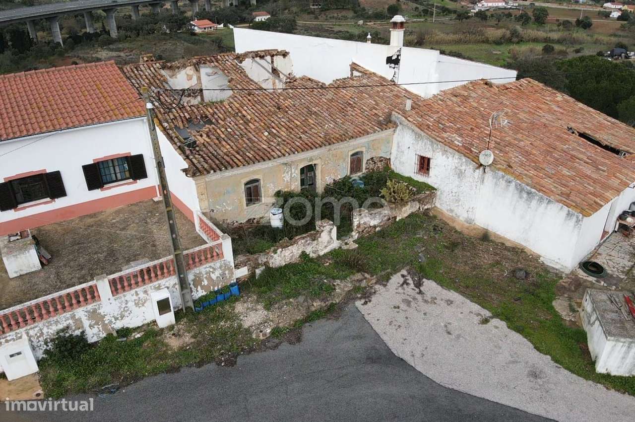 Moradia Geminada com 260m2, em Vale Figueira, S.B. Messines - Grande imagem: 3/16