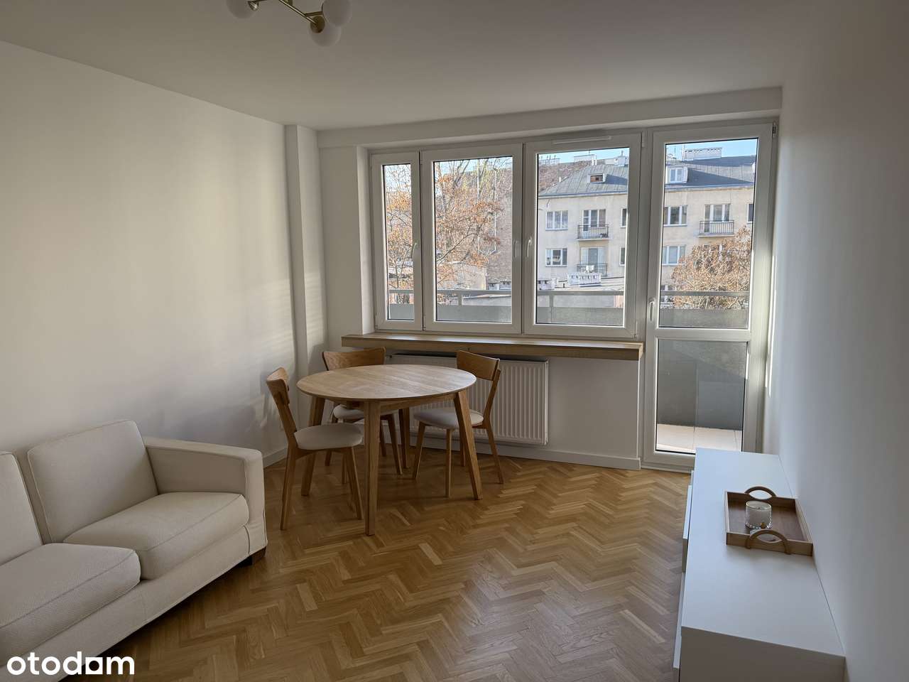 52, 54 m2 z balkonem i garażem przy ul.Mokotowskiej-0